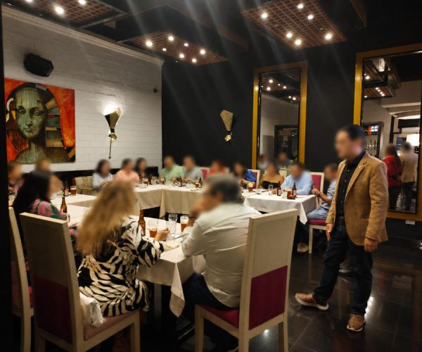 Momentos de comunidad Tumatch — cena temática para profesionales