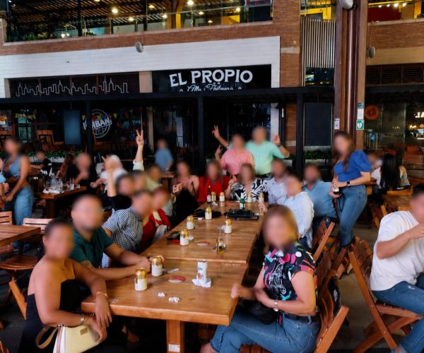 Momentos de comunidad Tumatch — encuentro para solteros en Colombia